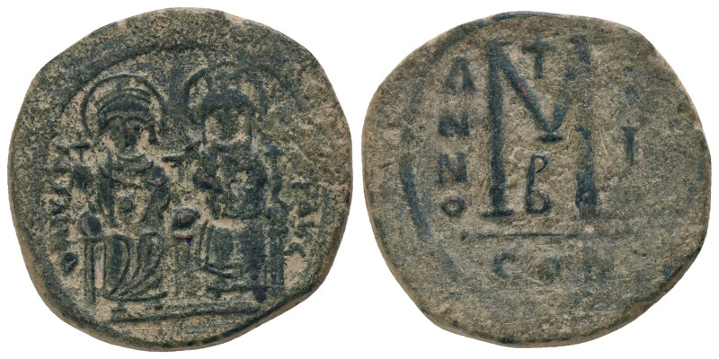 JUSTIN II with SOPHIA.(565-578).Constantinople.Follis.
Obv : D N IVSTINVS PP AV...