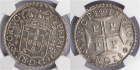 D.Pedro II - Cruzado (400 Réis) 1690 Porto
D.Pedro II - Cruzado (400 Réis) 1690 Porto, NGC UNC DETAILS Cleaned, A.G: Falta, Florão só com 1 Ponto, 54...