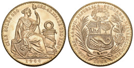 PERU. Republik seit 1822. 100 Soles 1966 (Jahreszahl im Stempel aus 1956 geändert), Lima. 42,12 g Feingold. Fb. 78 fast FDC