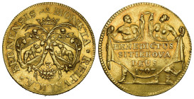 Bern Stadt und Kanton. 3 Dukaten 1707, Bern. Zwei ovale Berner Wappen einander gegenübergestellt. Darüber jeweils ein Puttenkopf. Oben Krone über dem ...