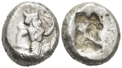 Kings of Persia (Achaemenids). AR Siglos (15mm, 5.5 g), c. 450-400 BC. Obv. The Great King, bearded, in "Knielauf" to right, holding bow and dagger. R...