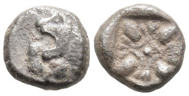 Ionia. Miletos circa 525-475 BC. Diobol AR (8mm, 1.0 g) Forepart of lion to right, his head turned back to left / Star-shaped floral ornament within i...