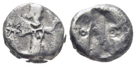 Kings of Persia (Achaemenids). AR Siglos (14mm, 5.3 g), c. 450-400 BC. Obv. The Great King, bearded, in "Knielauf" to right, holding bow and dagger. R...