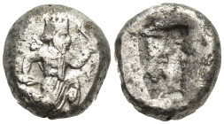 Kings of Persia (Achaemenids). AR Siglos (15mm, 5.4 g), c. 450-400 BC. Obv. The Great King, bearded, in "Knielauf" to right, holding bow and dagger. R...