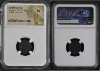 古代 ローマ帝国 紀元後337-350年 コンスタンス1世 ヌムス貨 NGC XF (2143551-040) 1.70g, 15.0mm, 表面にはコンスタンス1世が右を向いている肖像が、裏面には二人の戦士が向かい合う姿が描かれたヌムス銅貨です。裏面には「軍隊の栄光のために」を意味する「GLOR-...