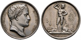 Frankreich-Königreich. Napoleon I. 1804-1815. Silbermedaille 1807 von Andrieu und Gallé, auf die Schlacht bei Friedland. Belorbeerte Büste nach rechts...