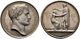 Frankreich-Königreich. Napoleon I. 1804-1815. Silbermedaille 1807 von Andrieu, auf die Befreiung Danzigs. Belorbeerte Büste nach rechts / Napoleon in ...