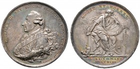 Schweden. Gustav III. 1771-1792. Silbermedaille 1792 von J.J.G. Stierle (Berlin), auf den gleichen Anlass. Brustbild des Königs in Uniform mit breitem...