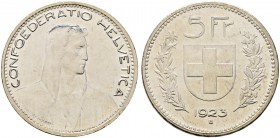Schweiz-Eidgenossenschaft. 5 Franken 1923 -Bern-. DT 299, HMZ 2-1199c, Dav. 393.
winzige Kratzer, vorzüglich-prägefrisch