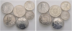 Schweiz-Eidgenossenschaft. Lot (6 Stücke): 5 Franken 1892, 1923, 1925, 1926 und 1952 (R) sowie 2 Franken 1860.
schön-sehr schön, sehr schön, sehr schö...
