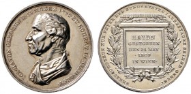 Haus Österreich. Franz I., Kaiser von Österreich 1804-1835. Silbermedaille 1832 von A. Stuckhardt, auf Franz Josef Haydn (1732-1809, Komponist zur Zei...