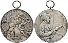 Baden-Triberg. Tragbare, mattierte Silbermedaille 1927 unsigniert, auf das 19. Schwarzwaldgau-Verbandsschießen. Ansicht der höchsten Wasserfälle Deuts...