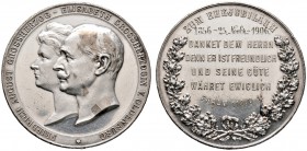 Oldenburg. Friedrich August 1900-1918. Silberne Prämienmedaille o.J. (1906) unsigniert, nach einem Entwurf von R. Knauer, auf die Goldene Hochzeit mit...