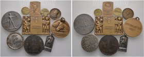 10 Stücke: SÜDDEUTSCHLAND. Kupfermedaille 1923 Ulmer Münster; tragbare Bronzemedaille 1927 Reit- und Fahrturnier Weingarten; Bronzene Neujahrsplakette...
