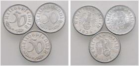 Weimarer Republik. Lot (3 Stücke): 50 Reichspfennig 1939 und 1941 D sowie 1944 F. J. 372.
Prachtexemplare, fast Stempelglanz