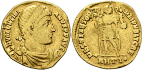 Valentinian I, 364-375. Solidus (Gold, 20 mm, 3.90 g, 6 h), Antiochia, 366-367. D N VALENTINI-ANVS P F AVG Pearl-diademed, draped and cuirassed bust o...