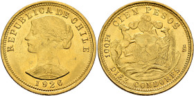 CHILE, Republic. 1818-present. 100 Pesos – 10 Condores 1926 So (Gold, 31 mm, 20.32 g, 6 h), Santiago. REPUBLICA DE CHILE / 1926 Laureate bust of Liber...