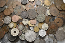 A lot containing 148 silver, bronze and aluminium coins. All: Asia. 700 g. Fine to FDC. LOT SOLD AS IS, NO RETURNS. 148 coins in lot.

From the coll...