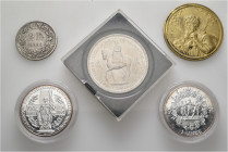 A lot containing 5 silver and copper-nickel coins and medals. All: World. 153 g (packaging included). Extremely fine to proof. LOT SOLD AS IS, NO RETU...