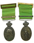 ALFONSO XIII. Distinción por méritos en Marruecos. Plata. Ovalada. MARRUECOS. Cinta verde y pasador CEUTA. (PG817)

EBC