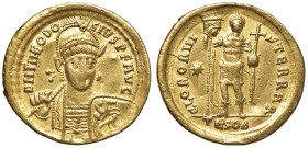 Teodosio II (402-450) Solido (Thessalonica) Busto elmato di fronte - R/ L'imperatore stante di fronte - RIC 361 AU (g 4,33) Una tacca al bordo

Stat...
