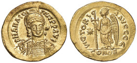 Anastasio (491-518) Solido (Costantinopoli) Busto elmato di fronte - R/ La Vittoria stante a s. - Sear 5 AU (g 4,43)

Status: SPL