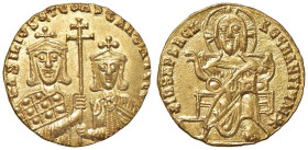 Basilio I (867-886) Solido (Costantinopoli) Cristo seduto in trono di fronte - R/ Busti coronati di fronte di Basilio e Costantino - Sear 1704 AU (g 4...