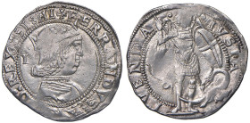 NAPOLI Ferdinando d'Aragona (1458-1494) Coronato sigla I - cfr. MIR 70/2 AG (g 24,95) RR Nell'esemplare illustrato dal MIR la sigla I si trova sÃ¬ die...