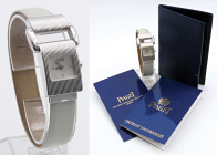 PIAGET Miss Protocole. Referenza 5221. Seriale 825XXX. Movimento al quarzo. Cassa in oro bianco con misure 18x25mm. ArgentÃ¨ con brillanti. Ore e minu...