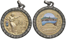 ONEGLIA. Medaglia artistica 1909 Medaglia decorativa dono di A. Avelli premio ciclistico - Opus: A. Avelli - AE dorato e smalti (g 25,51 - Ã˜ 42,5 mm)...
