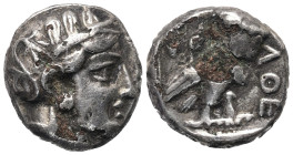 Attika. Athen.

 Tetradrachme (Silber, subärat). Ca. 353 - 294 v. Chr.
Vs: Kopf der Athena mit ölzweiggeschmücktem attischem Helm, Ohranhänger und ...