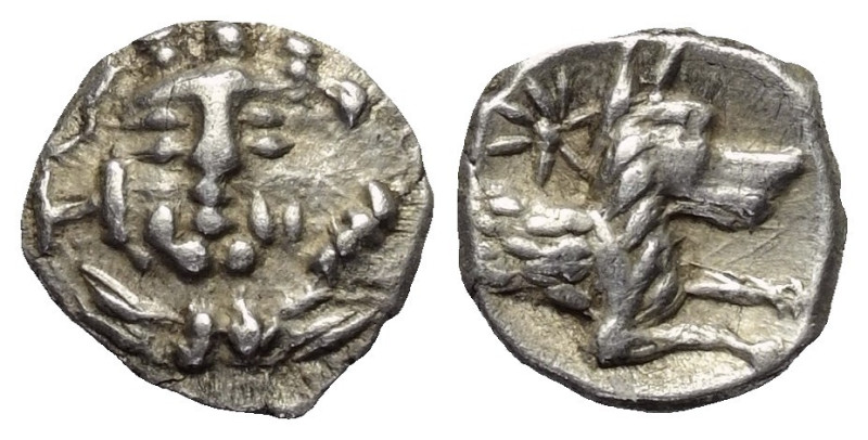 Lykaonien. Laranda.

 Obol (Silber). Um 324 v. Chr.
Vs: Kopf des bärtigen Her...