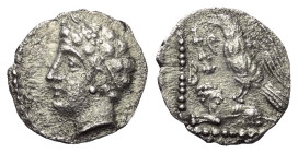 Kilikien. Ungesicherte Münzstätten.

 Obol (Silber). 4. Jhdt. v. Chr.
Vs: Männlicher Kopf mit Ährenkranz links.
Rs: Adler auf Löwe nach links steh...