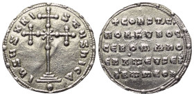 Constantinus VII. Porphyrogenitus und Romanus I. Lecapenus (920 - 944 n. Chr.).

 Miliaresion (Silber). 945 - 959 n. Chr. Constantinopolis.
Vs: Kre...