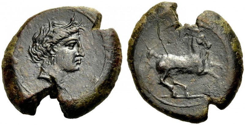 SIZILIEN. AITNA. Bronze, 360-340 v. Chr. Kopf der Kore-Persephone mit Ährenkranz...