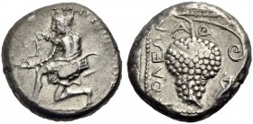 KILIKIEN. SOLOI-POMPEIOPOLIS. Stater, c. 440-410 v. Chr. Amazone n. l. kniend, Bogen vor sich haltend; an ihrer Seite Gorytos. Rv. ΣΟΛΕΩΝ Weintraube m...