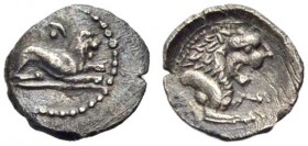 ZYPERN. AMATHOS. Unbekannter Herrscher 460-430 v. Chr. Hemiogdemorion (1/48 Siglos) Löwe n.l. auf Bodenlinie lagernd, darüber Mondsichel und Punkt; da...