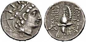 KÖNIGREICH DER SELEUKIDEN. Antiochos VI. Dionysos, 144-142 v. Chr. Drachme, Antiochia am Orontes, 144-142 v. Chr. Kopf mit Diadem und Strahlenkrone n....