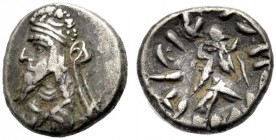 PERSIEN. Vadfradad IV. 1. Hälfte 2. Jh. n. Chr. Halbdrachme. Drap. Büste mit Kronhaube n.l. Rv. Drap. Büste eines Thronfolgers (?) mit Kronhaube n.l.;...
