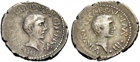 IMPERATORISCHE PRÄGUNGEN. Octavianus und Lepidus, Denar, Münzstätte in Italien, 42 (oder 43 v. Chr.). III. V. R. P. C. LEPIDVS PONT MAX Kopf des Lepid...