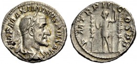 KAISERZEIT. Maximinus I. Thrax, 235-238. Denar, 236 (bis Sommer) Drap., gep. Büste mit L. n.r. Rv. PM TR P II C-OS PP Maximinus in militärischer Trach...