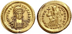 Theodosius II., 402-450. Solidus, 430-440 Konstantinopel. Gep. Büste von vorne mit Helm, Diadem, geschulterter Lanze und Schild, worauf ein Reiter abg...
