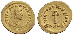 Tiberius II. Constantinus, 578-582. Tremissis, Konstantinopel. Drap. Büste mit Diadem n. r. Rv. VICTOR TIbERIAVS um Krücken­kreuz, darunter CONOB. 1,5...