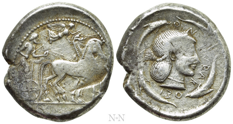 SICILY. Syracuse. Deinomenid Tyranny (485-466 BC). Tetradrachm. 

Obv: Chariot...