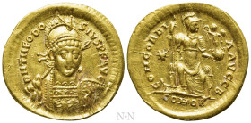 THEODOSIUS II (402-450). GOLD Solidus. Constantinople