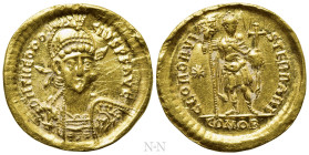 THEODOSIUS II (402-450). GOLD Solidus. Constantinople