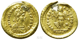 THEODOSIUS II (402-450). GOLD Tremissis. Constantinople