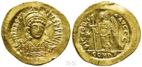ANASTASIUS I (491-518). GOLD Solidus. Constantinople