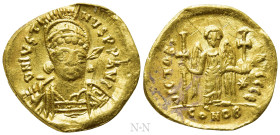 JUSTIN I (518-527). GOLD Solidus. Constantinople