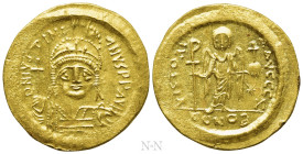 JUSTINIAN I (527-565). GOLD Solidus. Constantinople